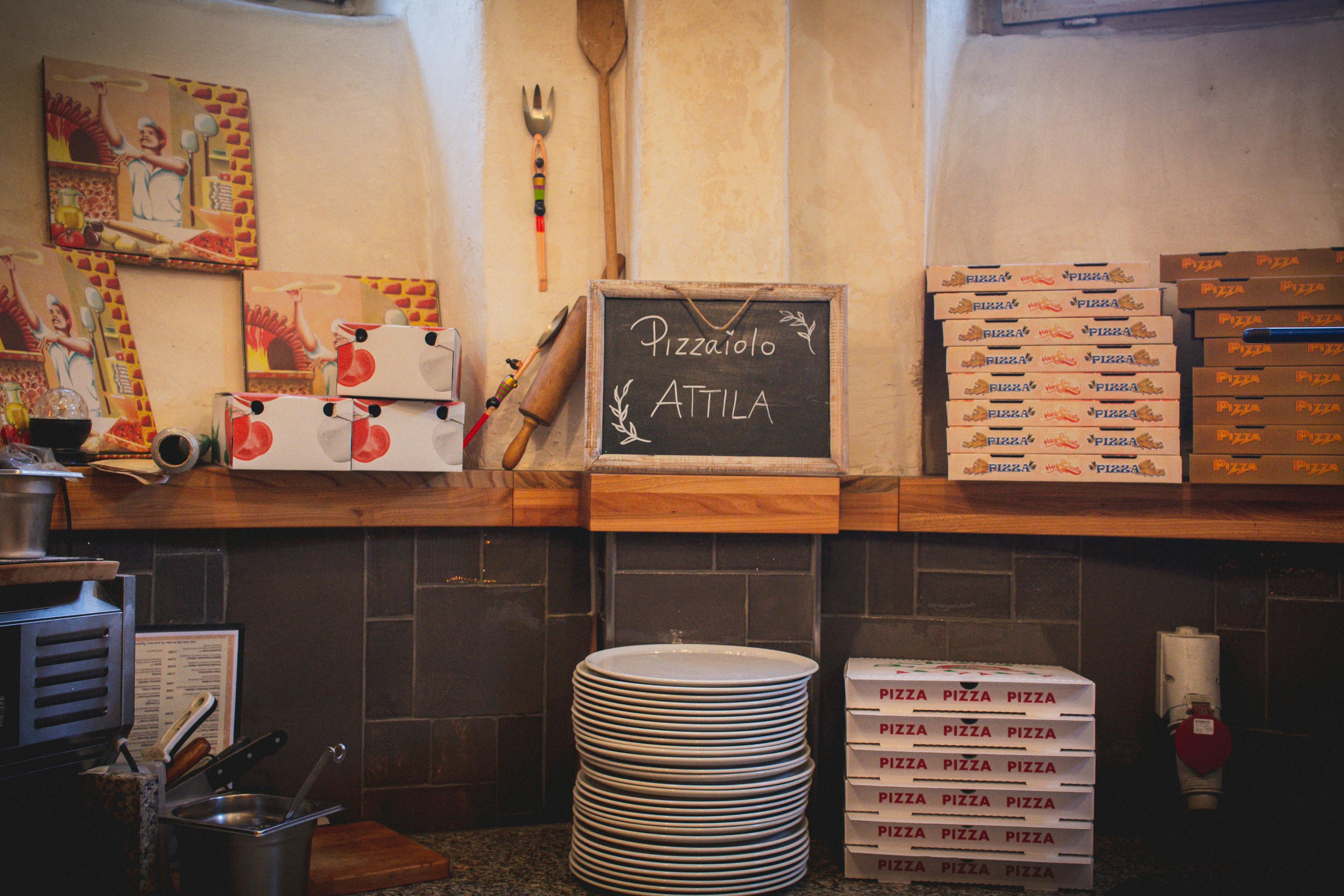 Gemütliches italienisches Restaurant mit rustikaler Einrichtung